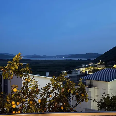 アパート Panoramic Views Of *